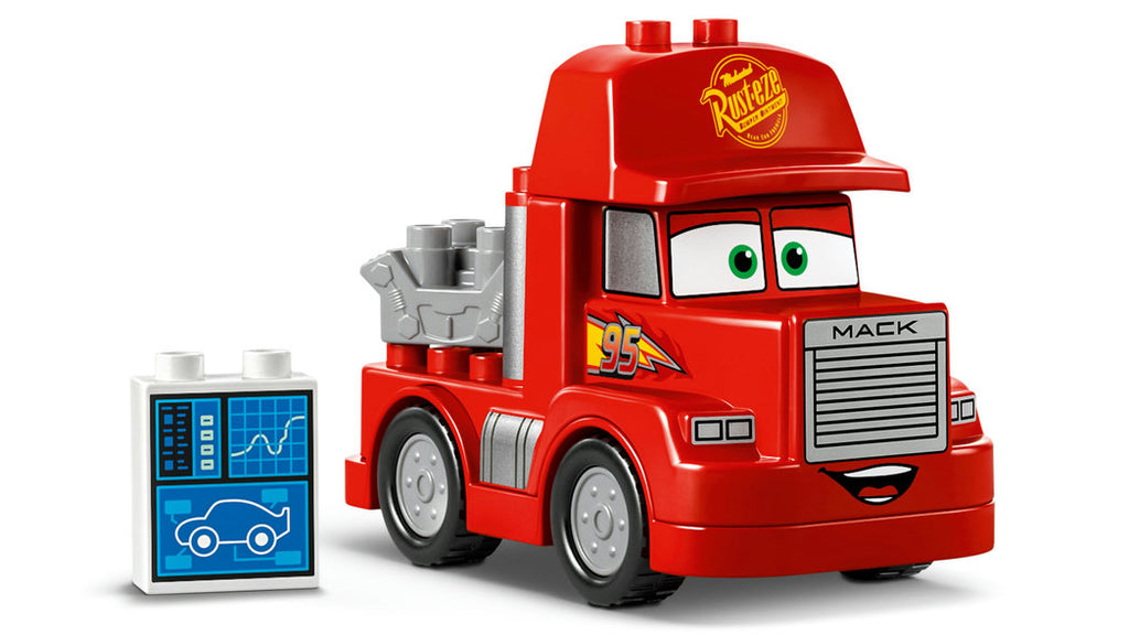 10417 Mack at the Circuit 