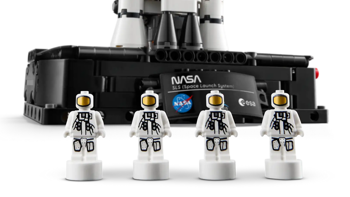 42221 Sistema di lancio spaziale razzo NASA Artemis